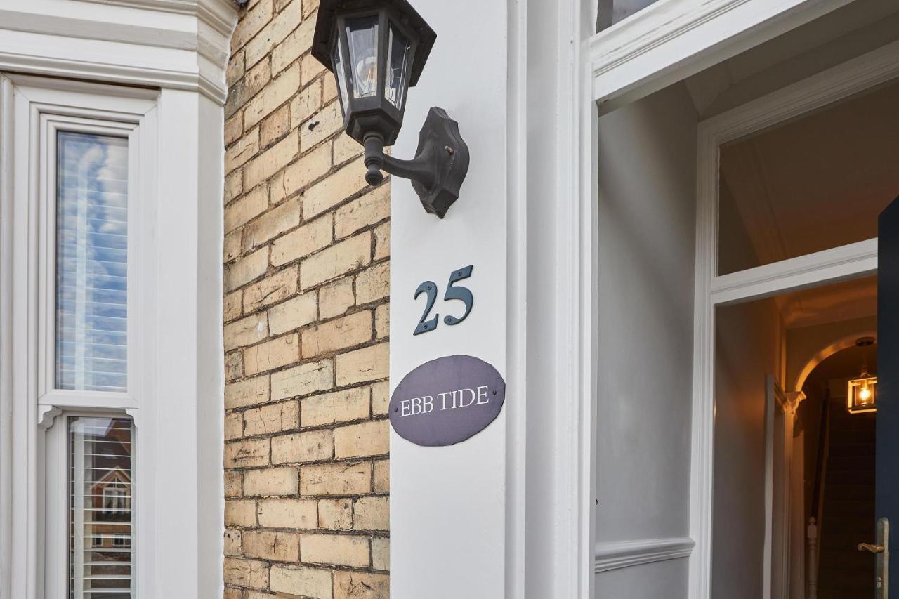 Host & Stay - Ebb Tide Whitby Exterior photo